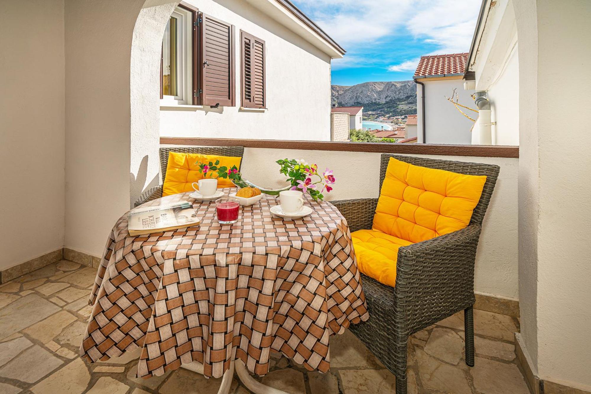Apartments Sucur With Terrace Baška Dış mekan fotoğraf